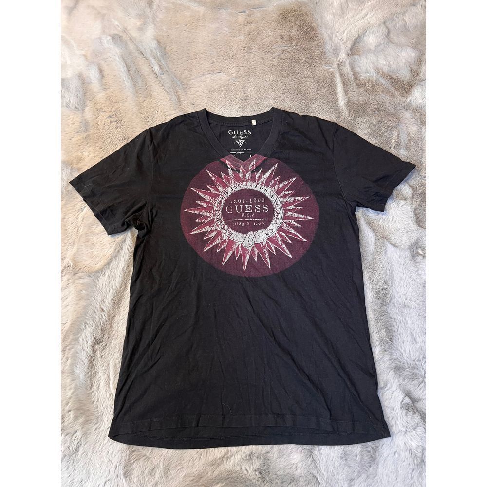 GUESS Black Graphic T-Shirt Sun Burst Logo Vintage Style Cotton Casual Tee Sz L - Picture 2 of 14